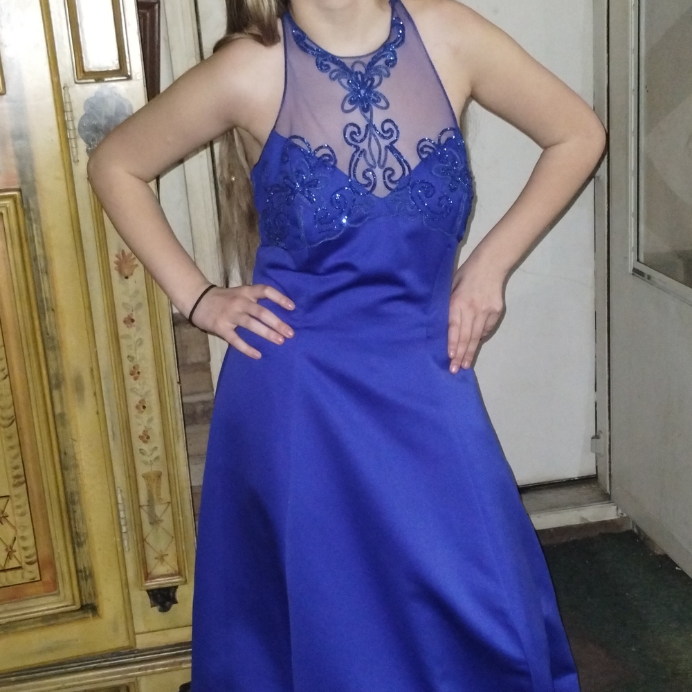Elegant Blue Halter Dress with Embroidered Bodice